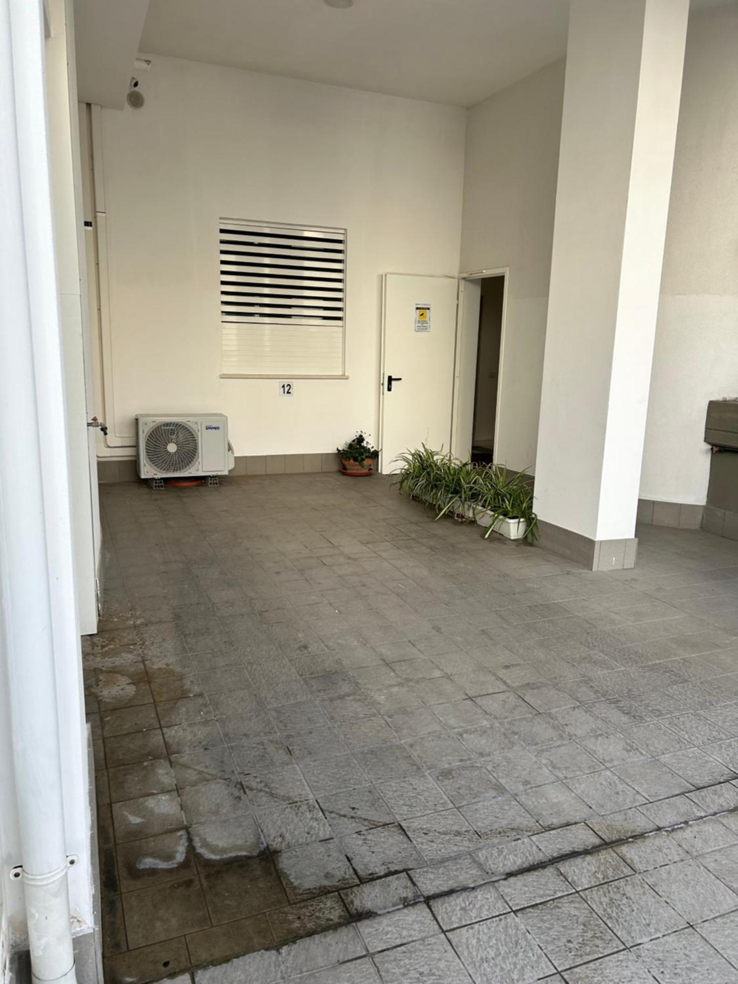 Central Modern Studio Bari Apartment Ngoại thất bức ảnh