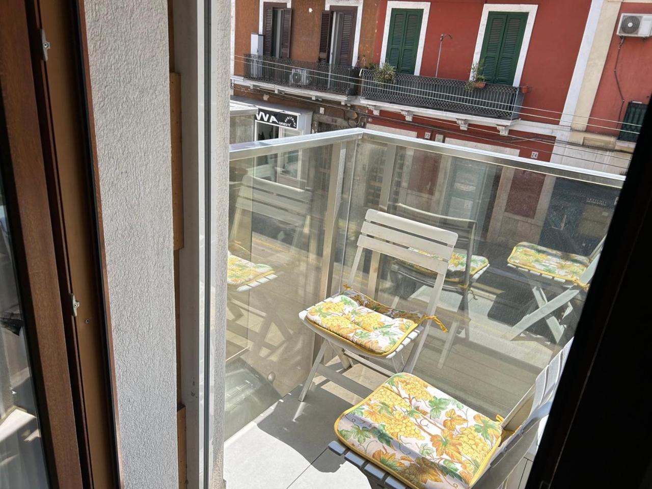 Central Modern Studio Bari Apartment Ngoại thất bức ảnh