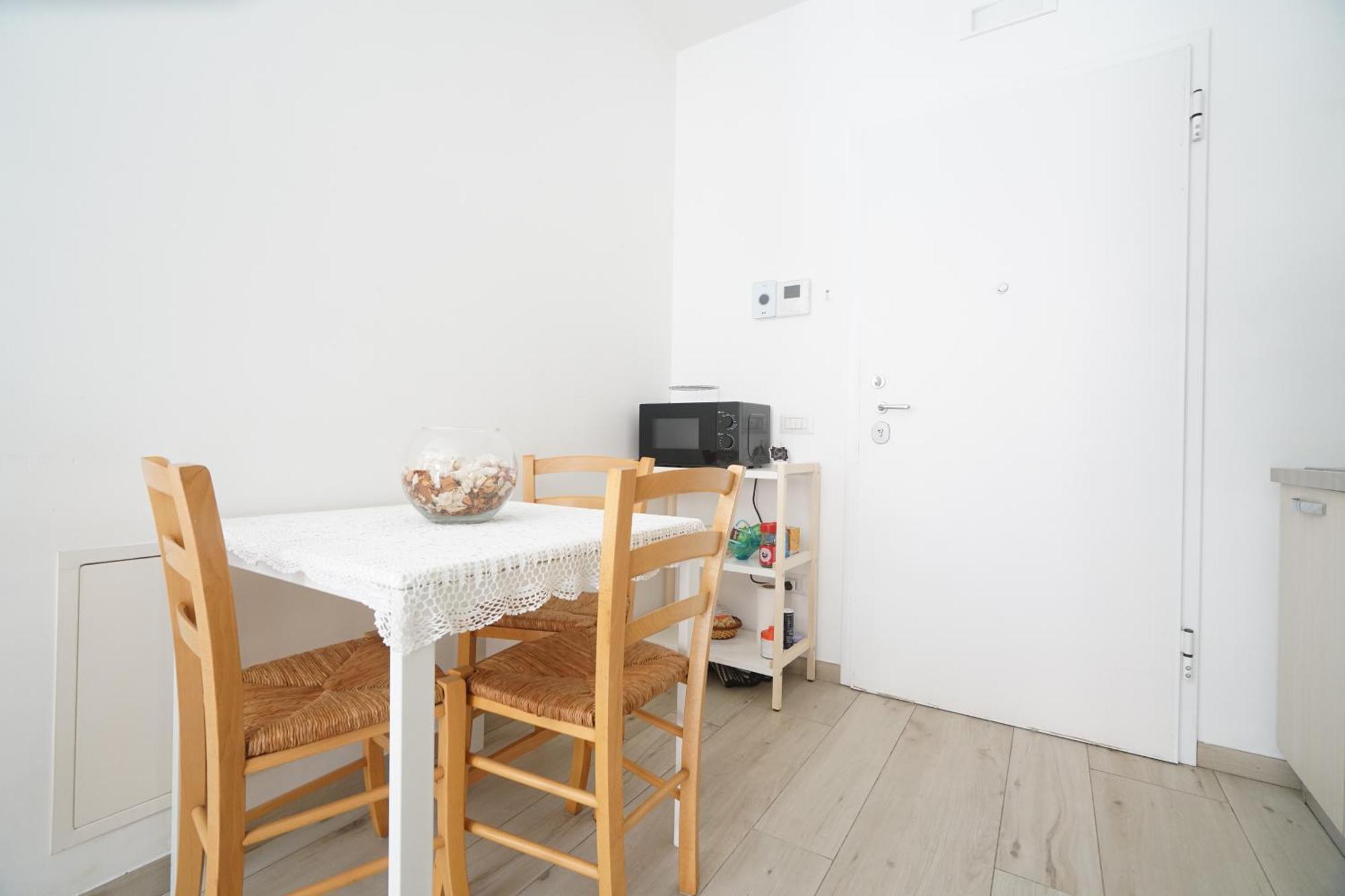 Central Modern Studio Bari Apartment Ngoại thất bức ảnh